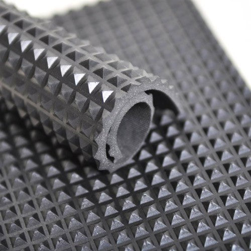 Heavy Duty Commercial Grade Anti-Slip Rubber Floor Matting - Pyramid Pattern